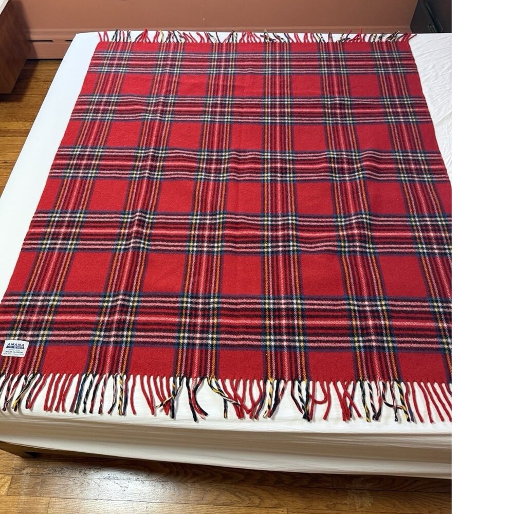 VTG Amana Fine Woolens Red Tartan Scotch Plaid Wool Blanket Fringe USA 48"x52"